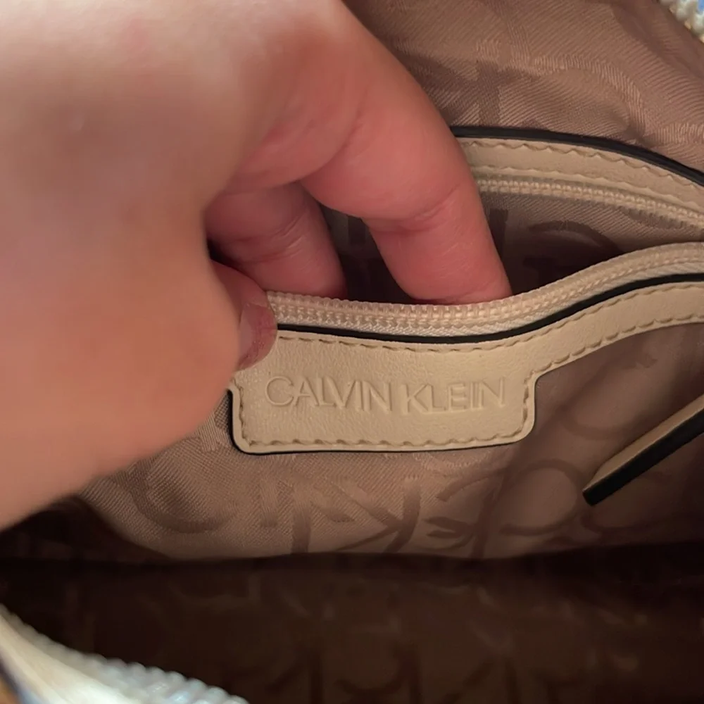 Calvin Klein Crossbody Purse - Picture 9 of 10
